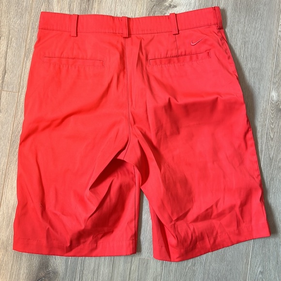 Men’s Nike Golf Shorts - Picture 3 of 4